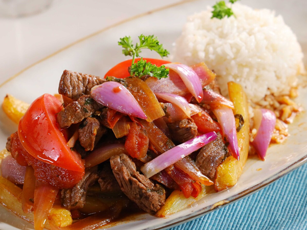 Lomo saltado
